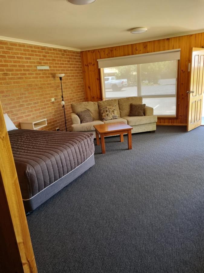 Country Roads Motor Inn Naracoorte Eksteriør billede