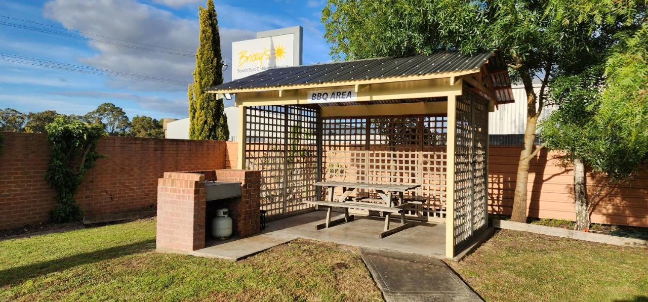 Country Roads Motor Inn Naracoorte Eksteriør billede